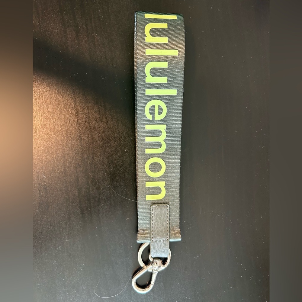Lululemon Green Never Lost Keychain